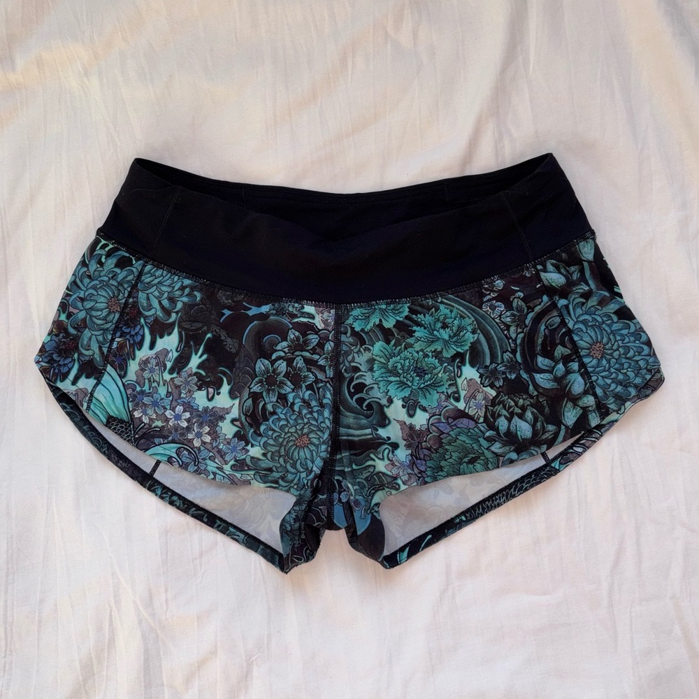 lululemon athletica Speed Up Low-Rise Lined Short 2.5"